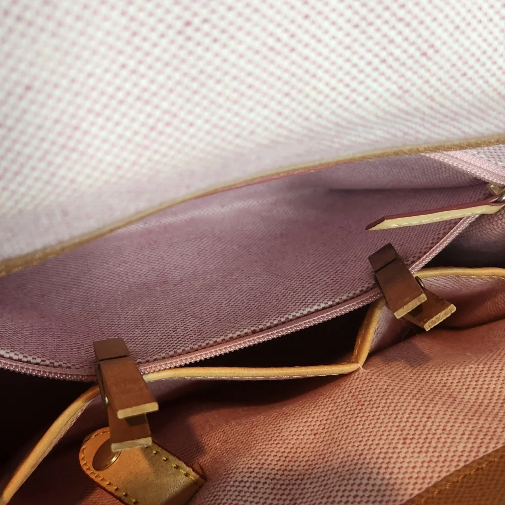 Authentic Dooney & Bourke Janine Satchel Tan Leather FLAWED see description - Picture 9 of 16